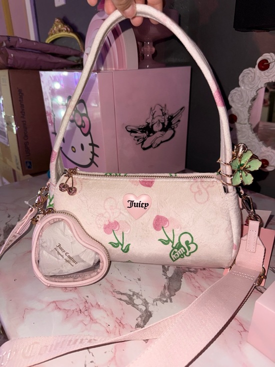 Juicy Couture Retro Juicy Cherry Shoulder/Crossbody Bag in Cream with Coin Pouch - Picture 3 of 6